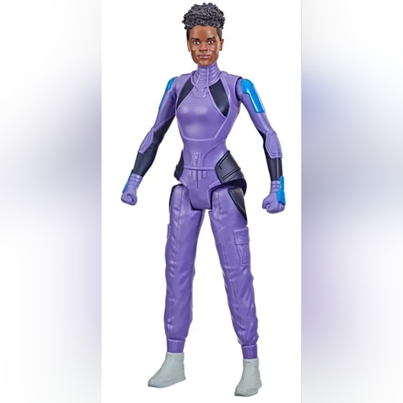 Marvel Studios' Black Panther: Wakanda Forever Titan Hero Series Shuri Toy, 12" - Picture 2 of 3